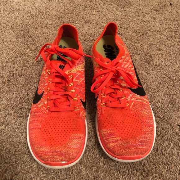 Nike Flyknit - Picture 2 of 2